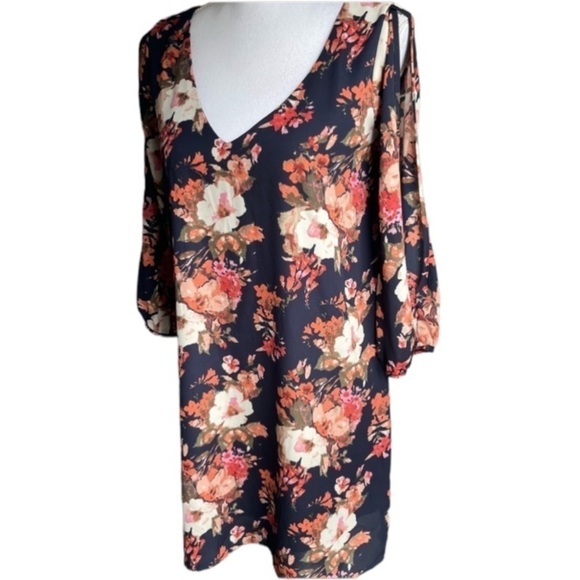 Lulu’s Dress Womens Small Shifting Dears Floral Cut Out Lightweight Shift Mini - Picture 11 of 15
